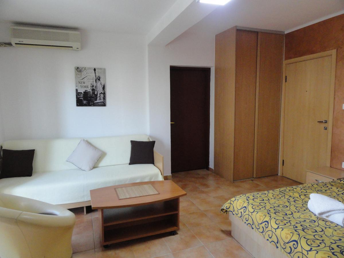 Apartments Mare Budva Quarto foto