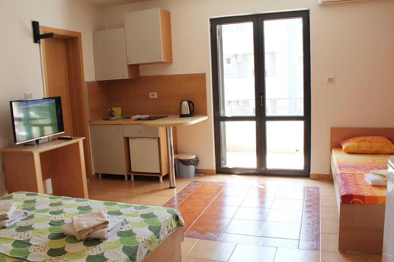 Apartments Mare Budva Quarto foto
